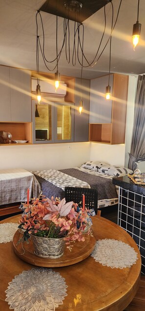 1 bedroom, WiFi, bed sheets