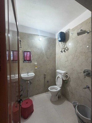Bathroom - Hotel Vinayak Residency (Varanasi)