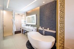 Hair dryer, bidet, towels, soap - Luxe 1BR Suite, Oceanfront Garza Blanca Los Cabos (Cabo San Lucas)
