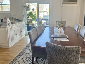 Dining - Spaces 4 Bedroom w/Pool 20 Minutes Away from Metlife Stadium - FIFA World Cup 26 (East Orange)