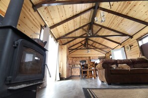 Living area - Loch Lomond Lodge (Livingston)