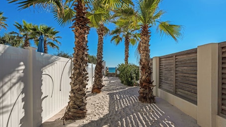 Property grounds. Pet-friendly 3BR Cottage in Seacrest w/ Pool & Private Beach Access