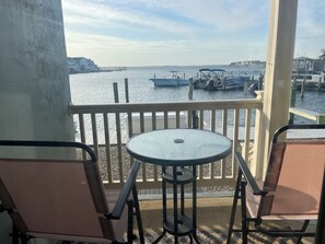 Outdoor dining -  Bayfront condo with spectacular sunset views!!!! (Seaside Heights)