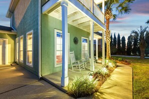 Terrace/patio - 3BR Lagoon & Beachside Escape w/ Private Pool for 8 Guests (Panama City Beach)