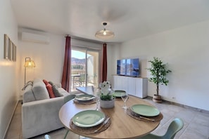 TV, ping pong - Le Dolce Verde | Downtown, beaches & parking (Ajaccio)