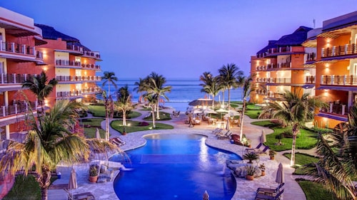 Beachfront Apartments at Vivo Resorts 