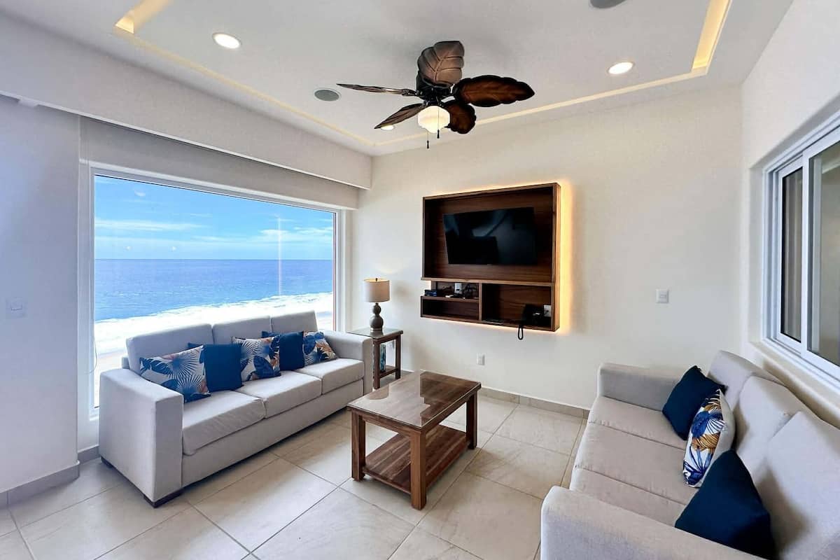 LĂ€genhet Deluxe - havsutsikt | Vardagsrum