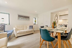 Dining - Waveside - Luxury Cottages (Woolacombe)