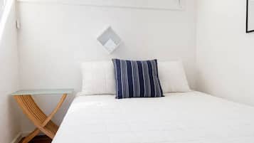 3 bedrooms, in-room safe, iron/ironing board, WiFi