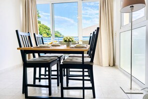Dining - 🏖️ Penthouse + Balcony + Private Beach + Private Pool (Salionç)