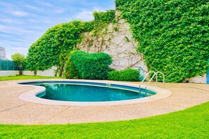 Pool - 🏖️ Penthouse + Balcony + Private Beach + Private Pool (Salionç)