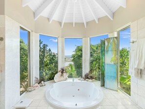 Bathroom - Vrbo Property (Saint Martin)