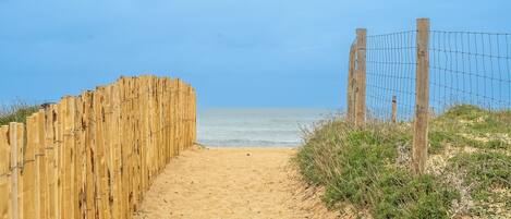 Strand