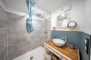 Bathroom - Cocon de charme en rez-de-jardin (Guidel)