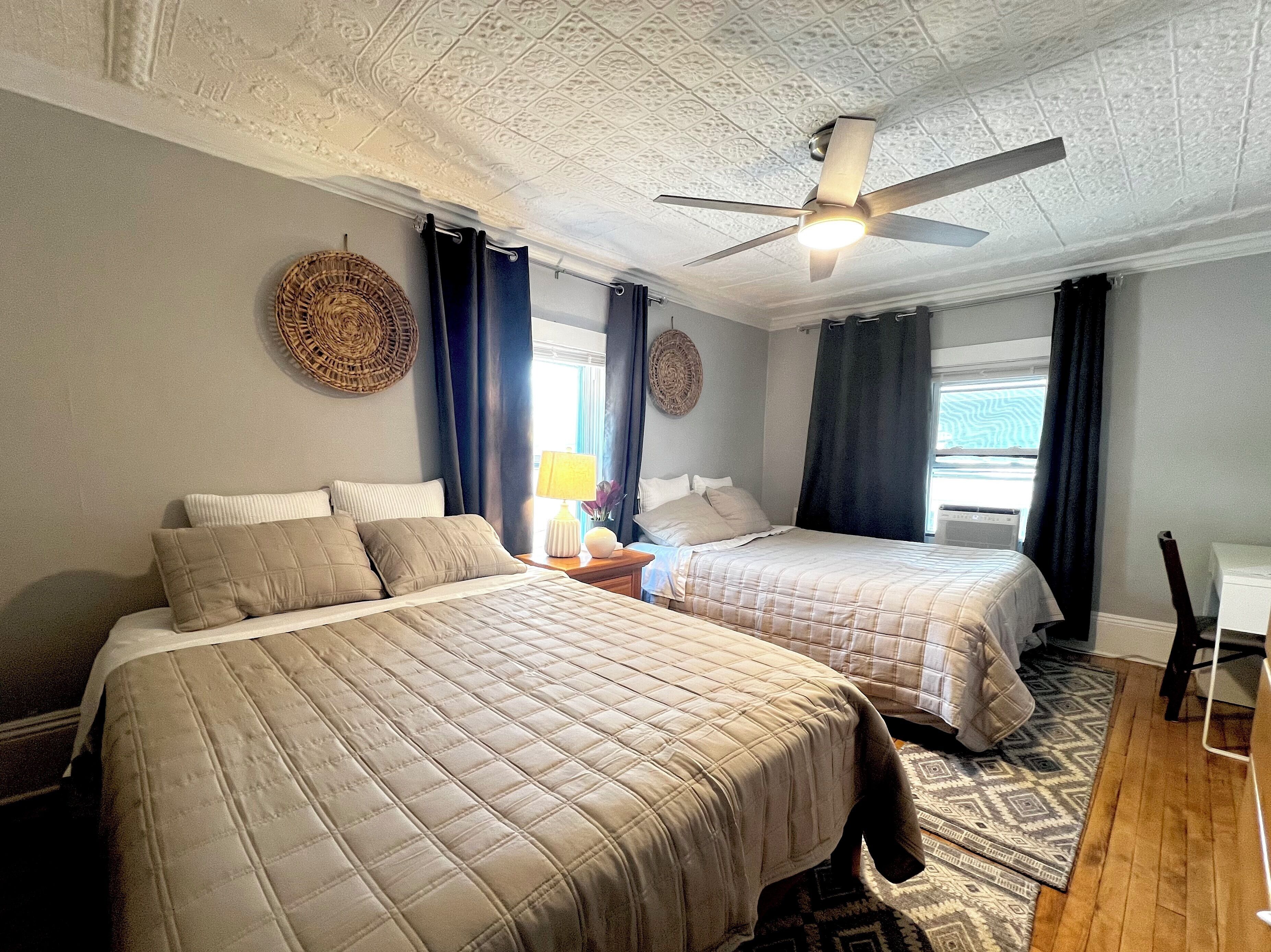 2 chambres, coffres-forts dans les chambres, bureau, Wi-Fi gratuit