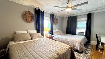 2 bedrooms, in-room safe, desk, free WiFi