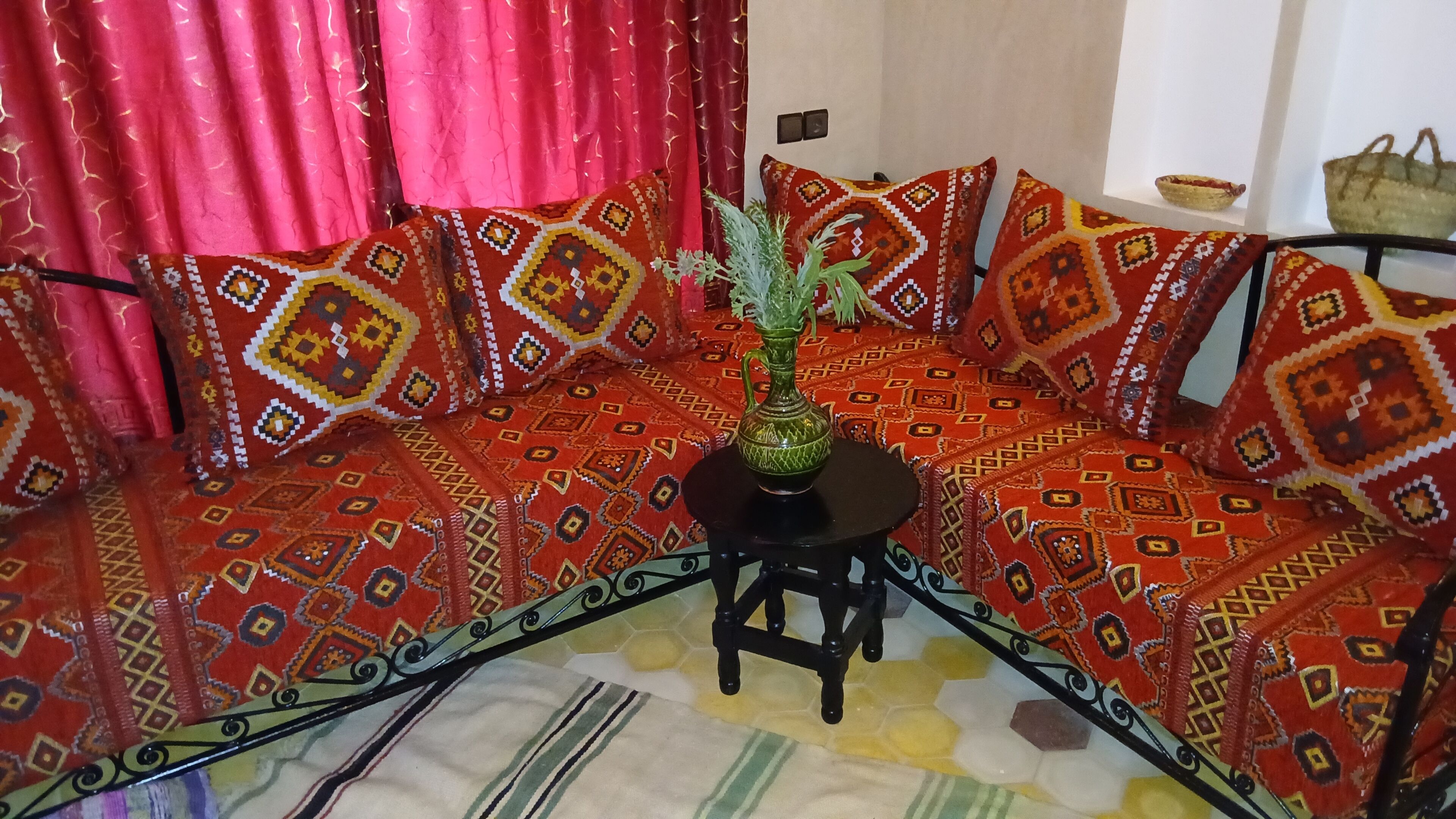 Chambre Quadruple Supérieure, vue montagne | Intérieur