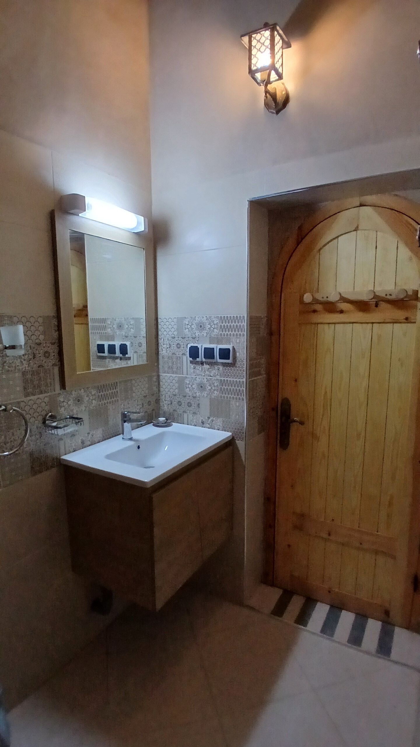 Chambre Quadruple Supérieure, vue montagne | Salle de bain