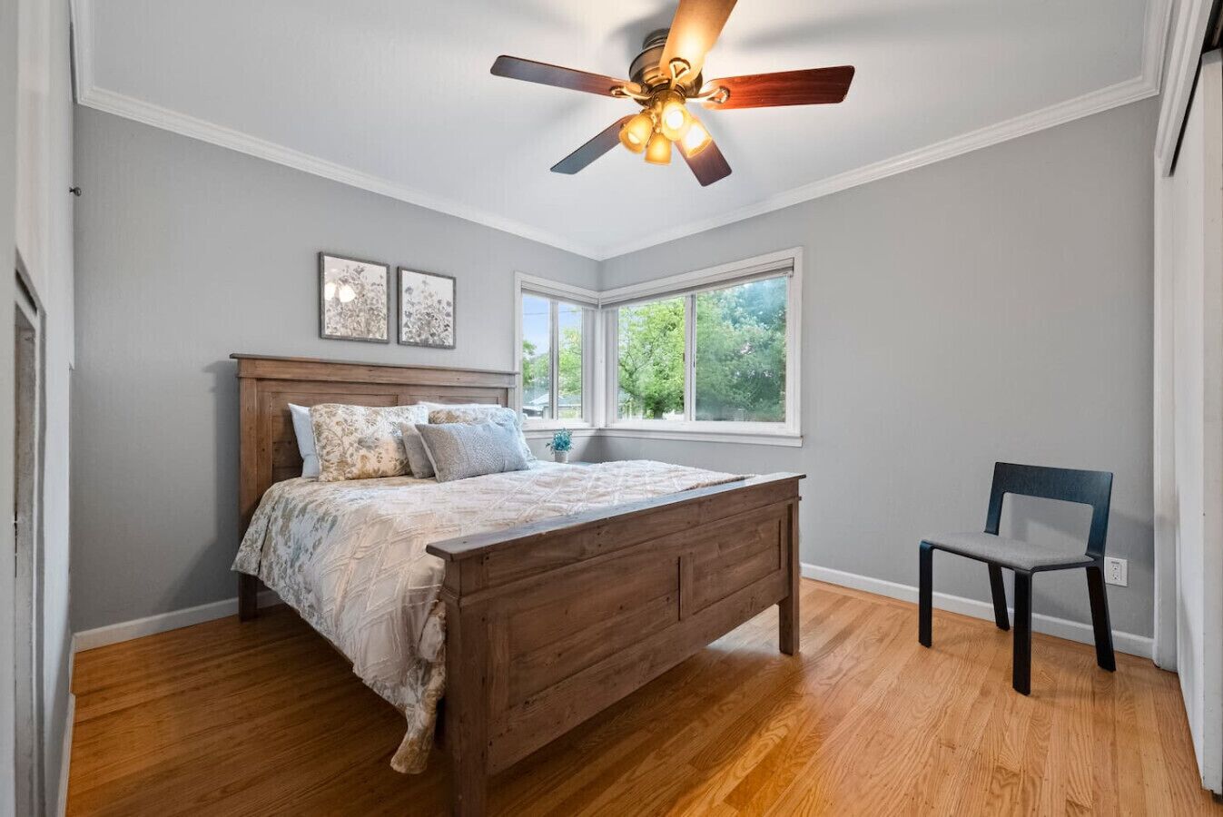 Desk, iron/ironing board, travel crib, WiFi