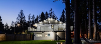 Bunny Bliss - Lower Level, HotTub, FirePit,Theatre