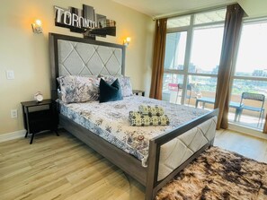 Deluxe Suite, Balcony, City View - Elevate Stays Toronto (Toronto)