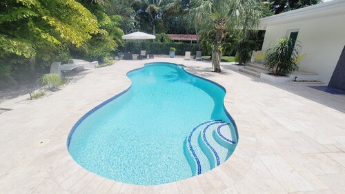 Maison champagne miami