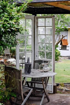 Unclassified image, 4 of 23, button - Halls Eclectic Hideaway Bowral (Bowral)