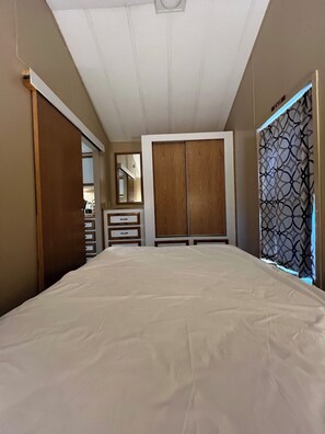 Room - Cabin #2 in Elysburg 5 minutes from Knoebels (Elysburg)