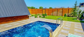 Hira Deluxe Bungalov