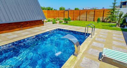Hira Deluxe Bungalov