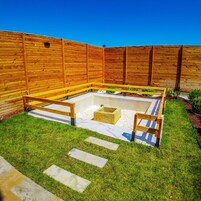 Bungalow Deluxe, vistas a la piscina | Jardines del alojamiento