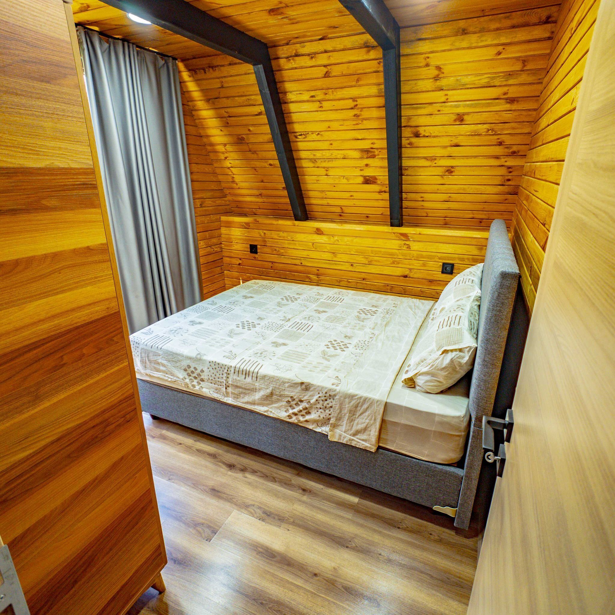 Deluxe Bungalow, Pool View