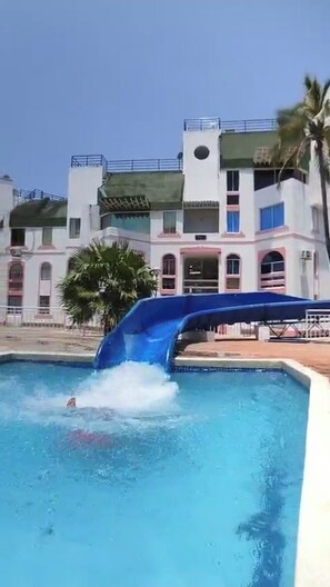 Pool - Your home on the rocky knoll (Rodadero)