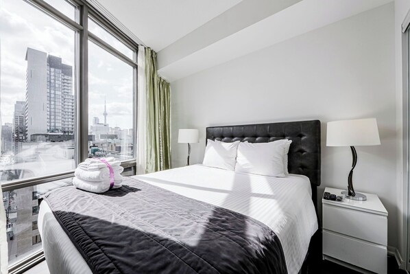 Appart'hôtel Confort, 1 grand lit et 1 canapé-lit, cuisine, vue ville