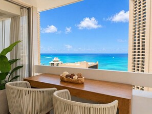 Interior - Waikiki Ocean Luxe Retreat | Panoramic Views (Honolulu)