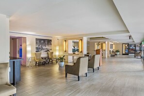 Lobby - Waikiki Studio l Free Parking + Ocean View Lanai (Honolulu)