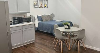 Enjoyable studio with AC in charming Lakeland