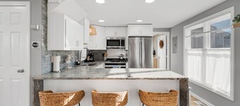  Steps away to the beach - Surf - Sun & Sand beach house