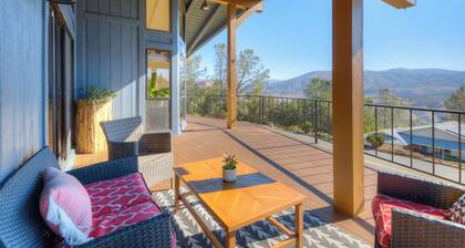 Lake Oroville Luxury Bungalow w/Panoramic Marina Views 3 Beds 3 Baths Sleeps 10