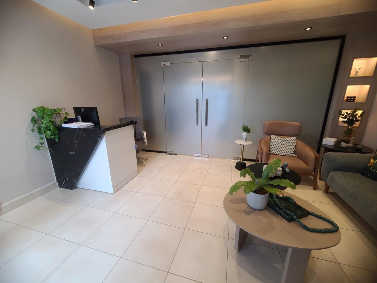 Luxury Apartment, Balcony, Mountain View | Lobby