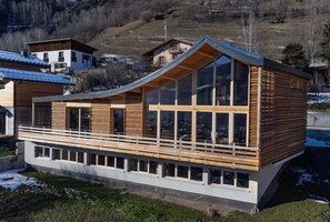 Exterior - Vrbo Property (BOURG SAINT MAURICE)
