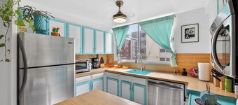 Mile High Mid-Century Oasis, Light-Filled Central Denver Walkable Neighborhood!!