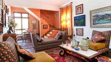 Suite Studio Confort, vue montagne | Coin séjour