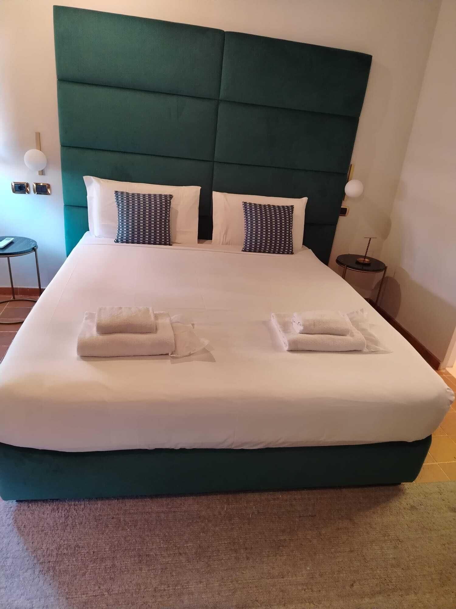 3 slaapkamers, een strijkplank/strijkijzer, wifi, beddengoed
