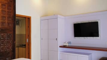 Deluxe Double Room, Balcony, Garden View