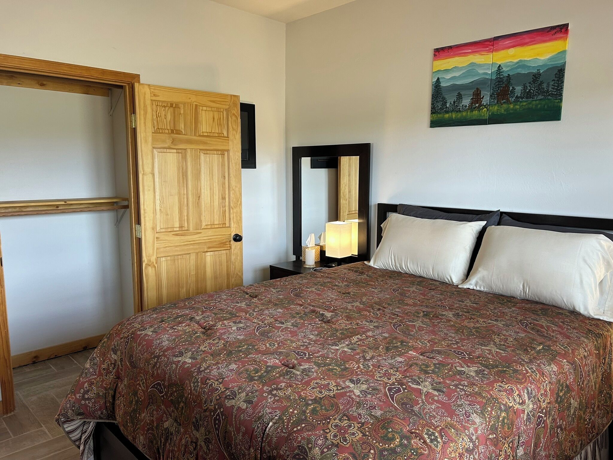 1 bedroom, bed sheets