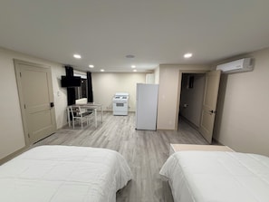 Deluxe Studio Suite