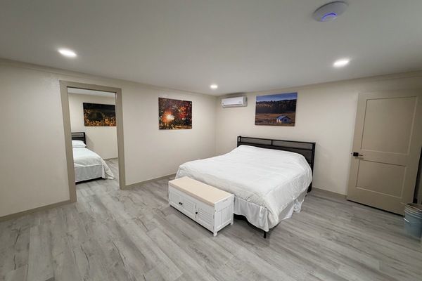WiFi (free), individually furnished, bed sheets