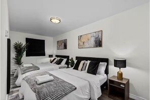 2 bedrooms, iron/ironing board, WiFi, bed sheets
