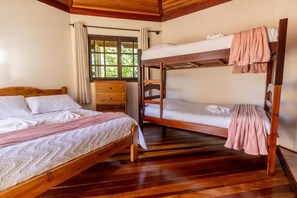 Quadruple Room, Garden View - Pousada 3 pinheiros (Campos do Jordão)